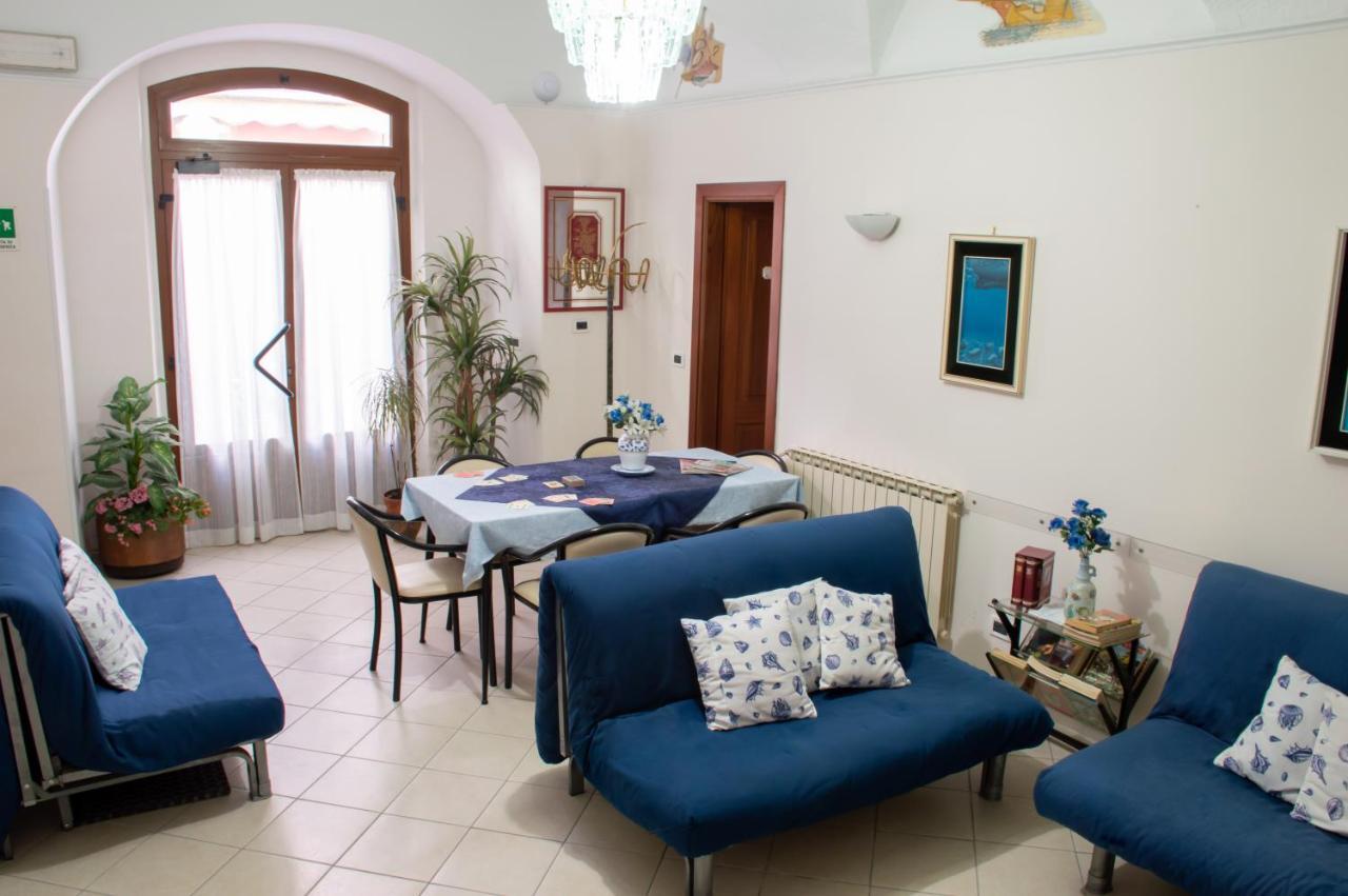 Residence Italia Finale Ligure Exteriér fotografie